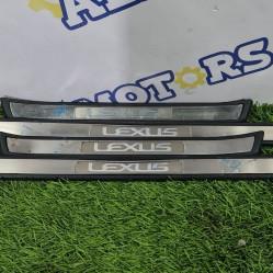 Lexus RX300 2001 г.  накладки внутренних порогов