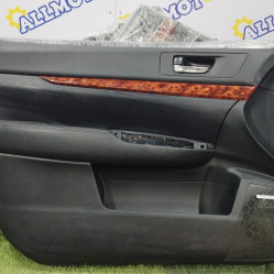 Subaru Outback 2010 год, комплект обшивок дверей