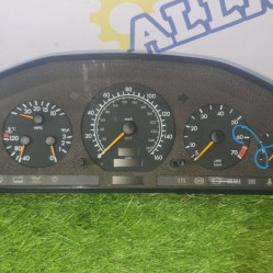 Mercedes-Benz S320 w140 1996 г.  щит приборов