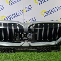 BMW 5 G60, решётка и активные шторки радиатора