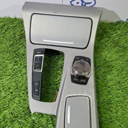 BMW 528i F10 2013 г., накладка кулисы
