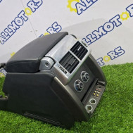 Land Rover Range Rover Vogue 2010 г., подлокотник с климат контролем