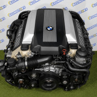 BMW 735i E38 2000 г. М62В35ТU двигатель